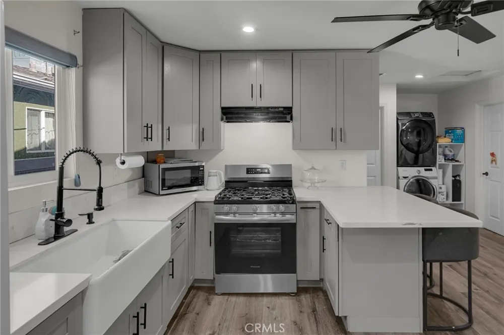 11849 Barnwall Norwalk, CA 90650