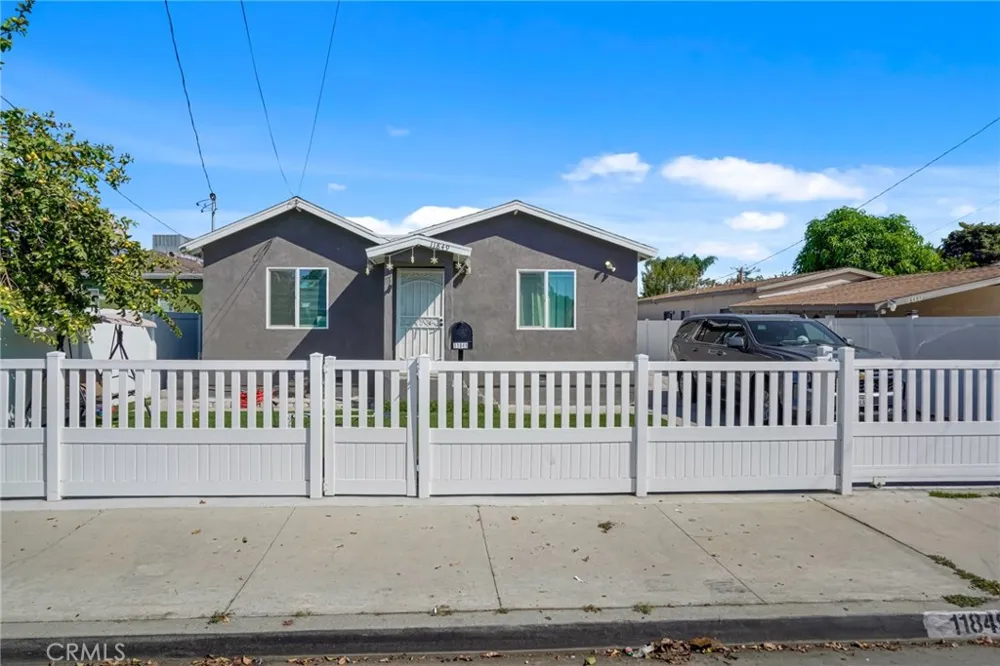 11849 Barnwall Norwalk, CA 90650