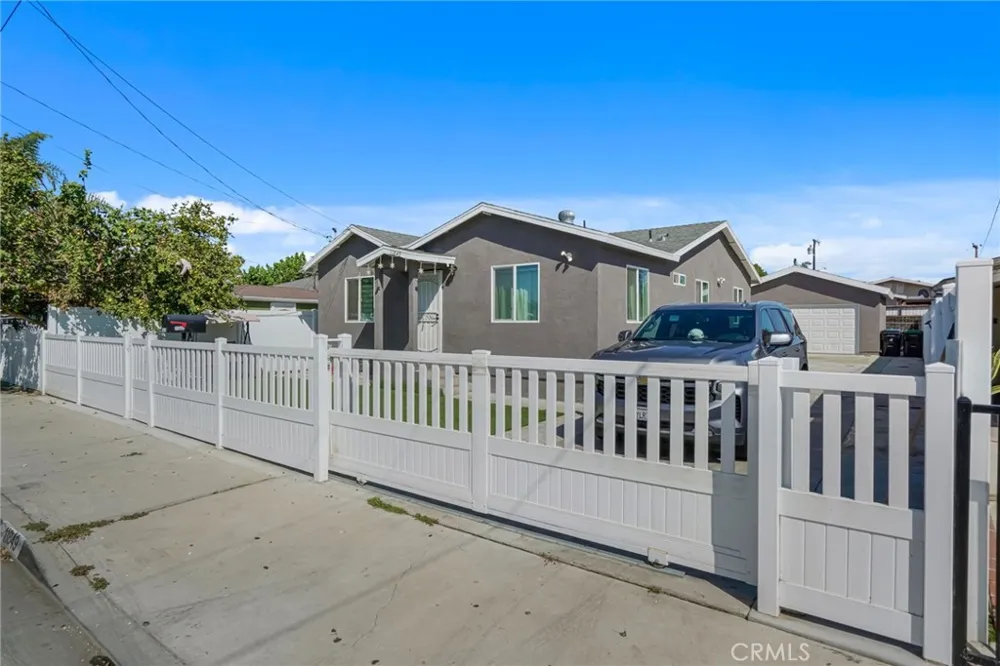11849 Barnwall Norwalk, CA 90650