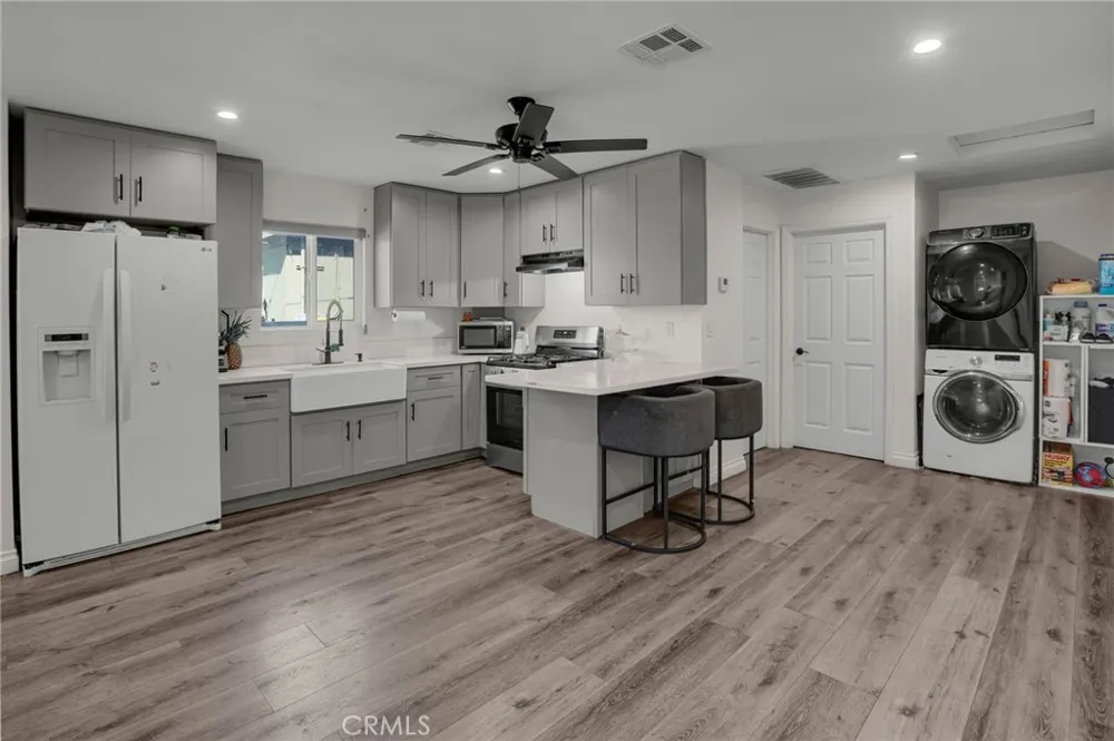 11849 Barnwall Norwalk, CA 90650