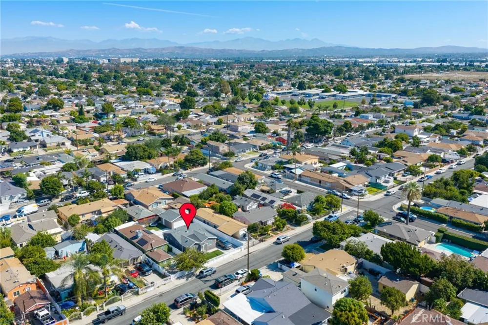 11849 Barnwall Norwalk, CA 90650
