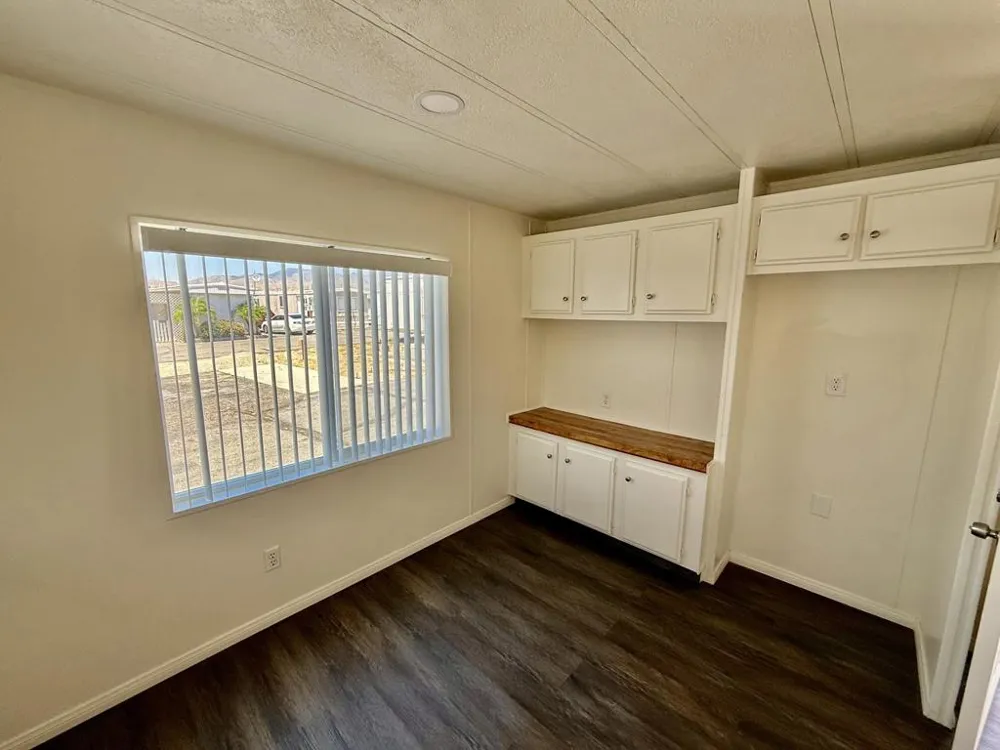 17069 Indian Canyon Drive #70 Palm Springs, CA 92262