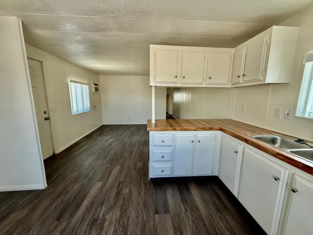 17069 Indian Canyon Drive #70 Palm Springs, CA 92262