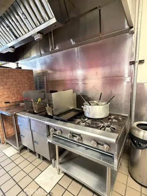 1477 E FOOTHILL BLVD Upland, CA 91786