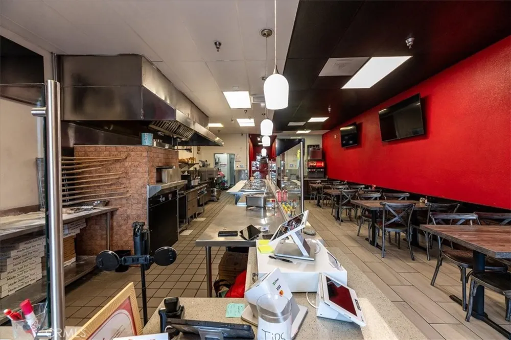 1477 E FOOTHILL BLVD Upland, CA 91786