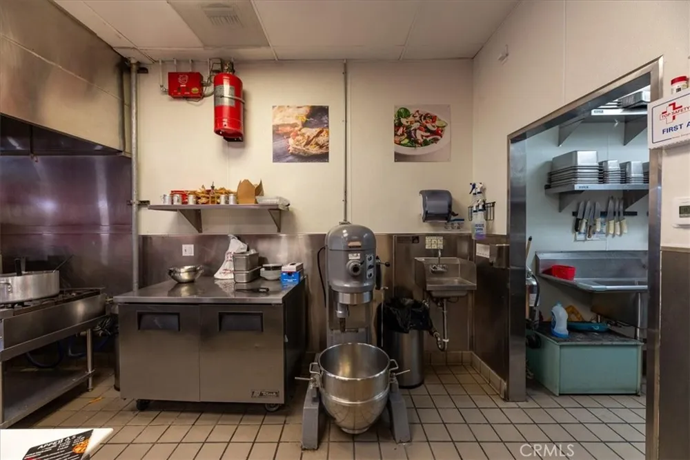 1477 E FOOTHILL BLVD Upland, CA 91786