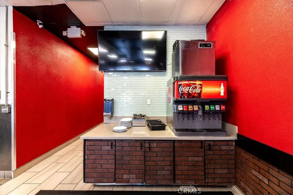 1477 E FOOTHILL BLVD Upland, CA 91786