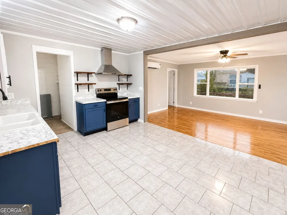 56 W Penn ST Trion, GA 30753