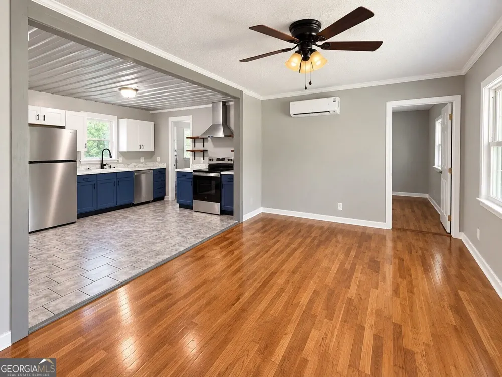 56 W Penn ST Trion, GA 30753