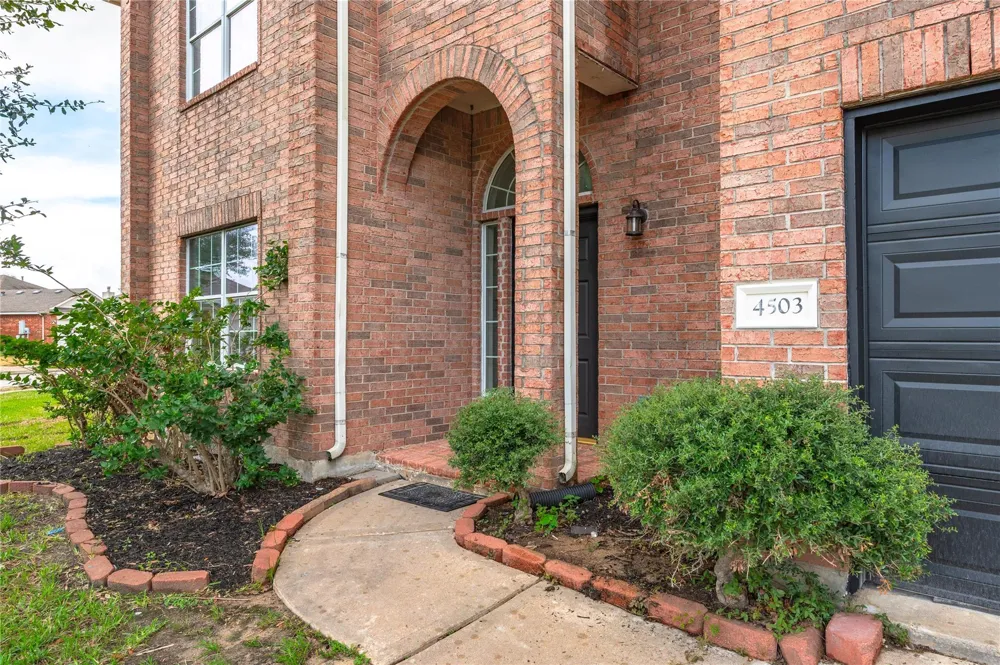 4503 Regal Drive Baytown, TX 77521