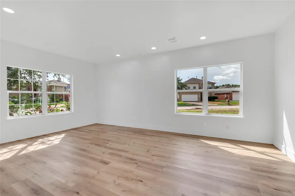 4503 Regal Drive Baytown, TX 77521