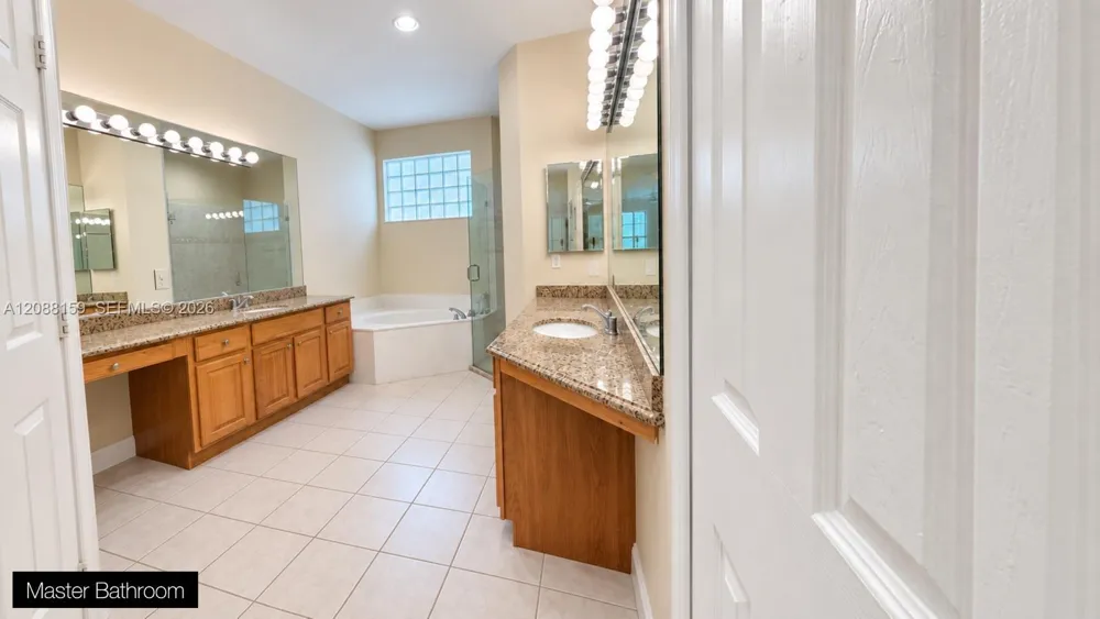 7104 Brunswick Cir Boynton Beach, FL 33472