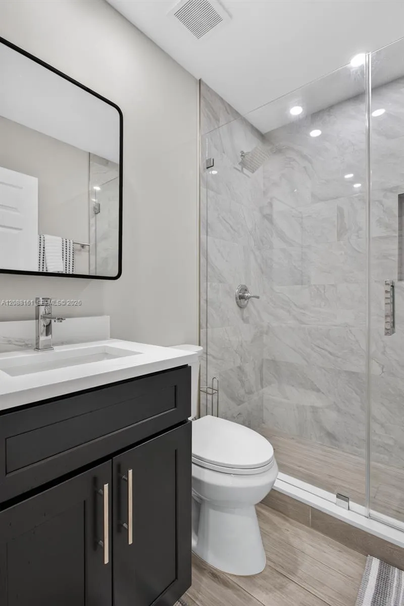 241 NE 45th St Deerfield Beach, FL 33064