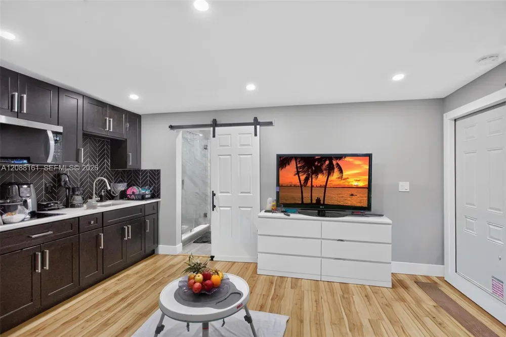 241 NE 45th St Deerfield Beach, FL 33064