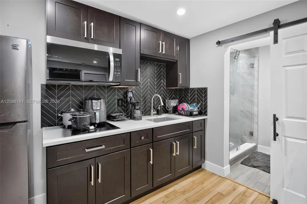 241 NE 45th St Deerfield Beach, FL 33064