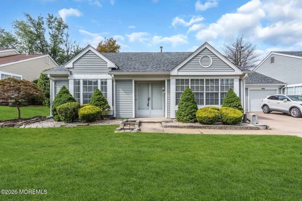 978 Thornbury Lane Manchester, NJ 08759