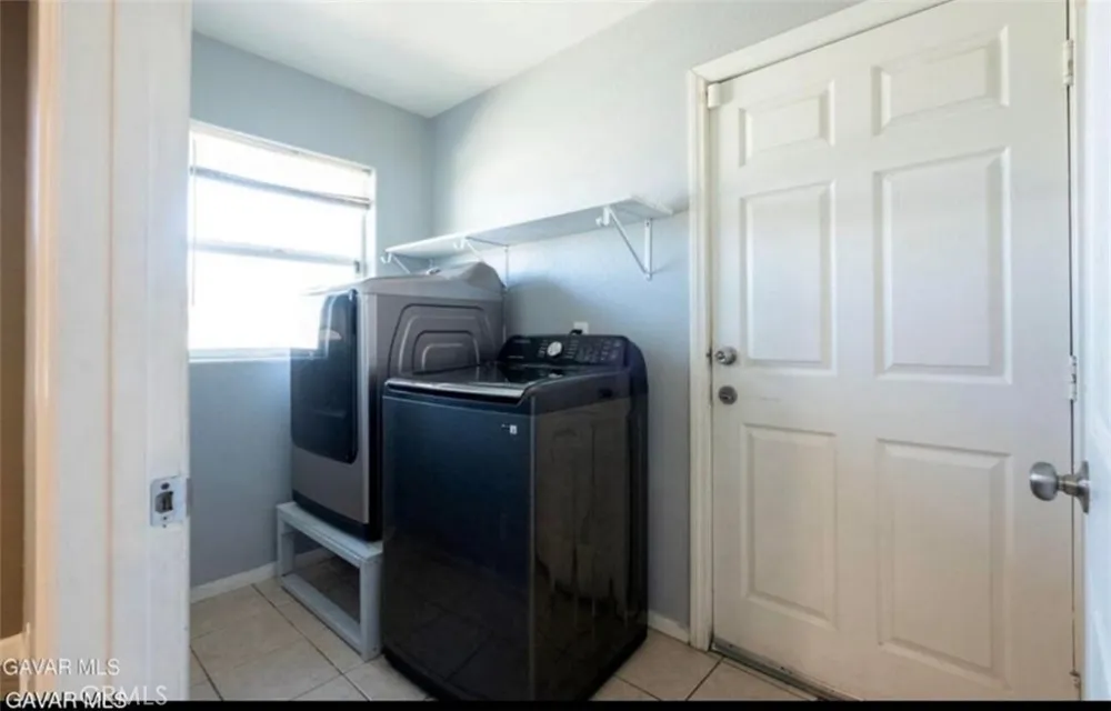 37551 29th E Palmdale, CA 93550