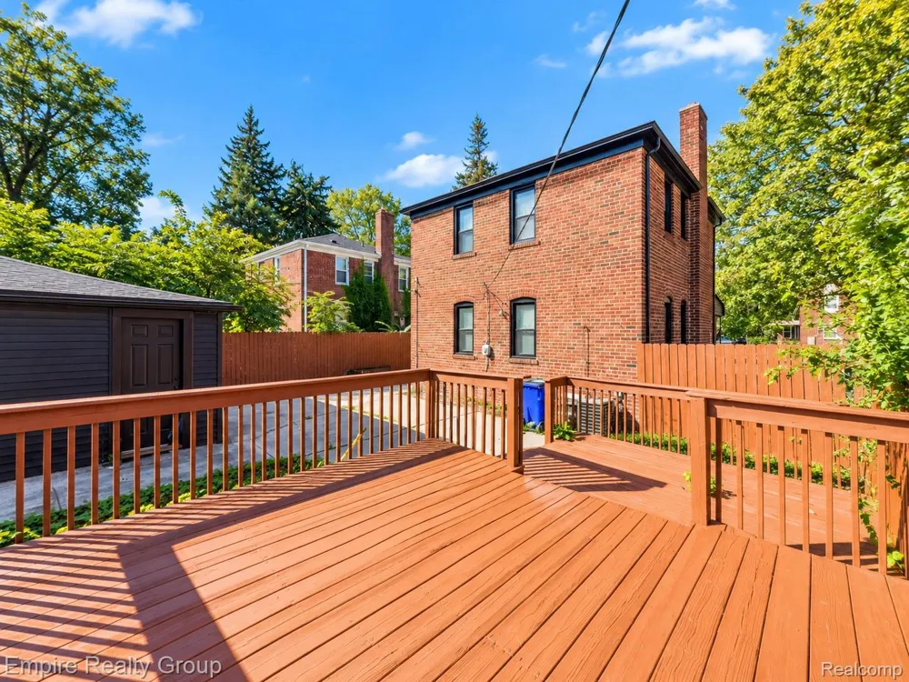 2955 Ewald Circle Detroit City, MI 48238
