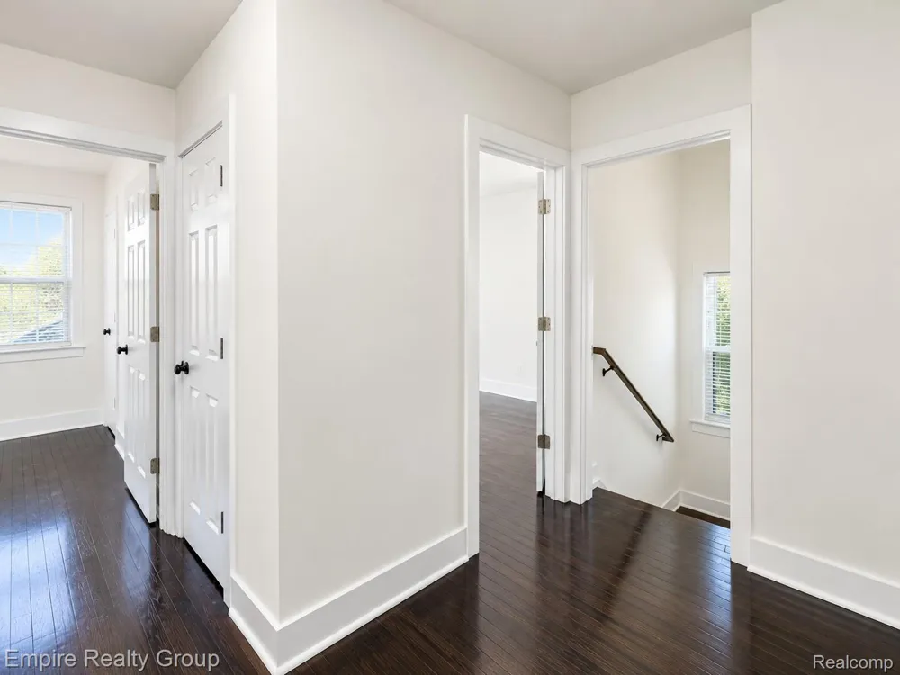 2955 Ewald Circle Detroit City, MI 48238