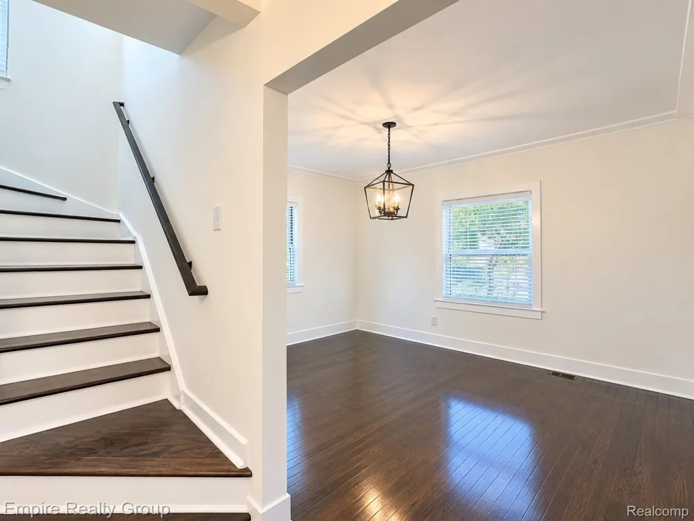 2955 Ewald Circle Detroit City, MI 48238