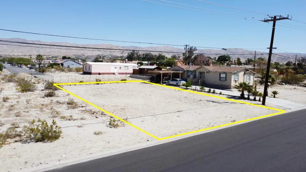 18 Dillon Road Desert Hot Springs, CA 92240