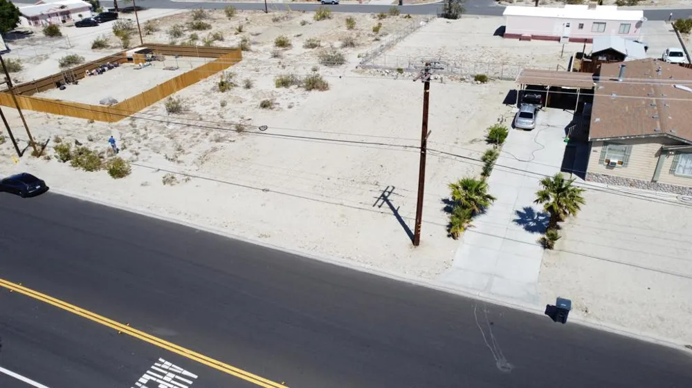 18 Dillon Road Desert Hot Springs, CA 92240