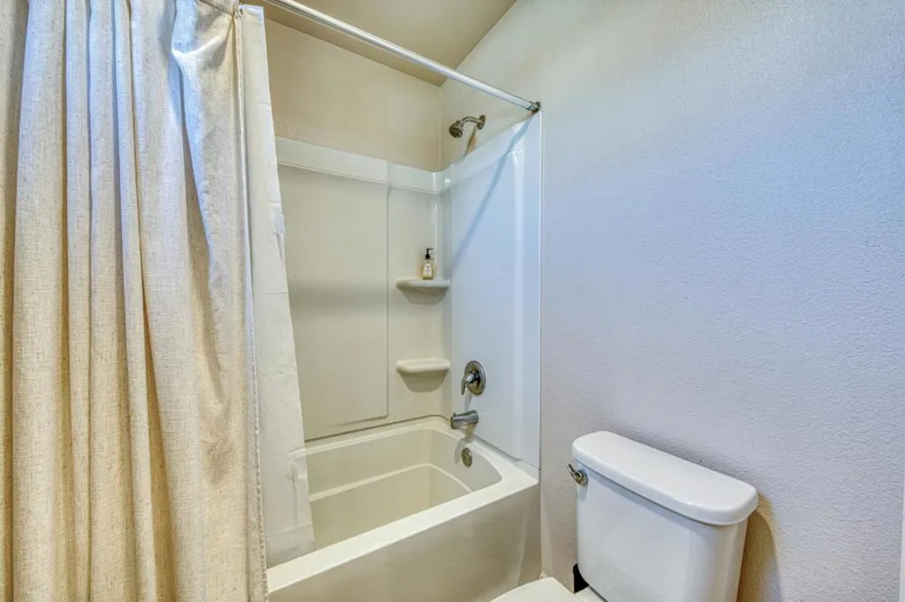 646 Cadena Drive Soledad, CA 93960