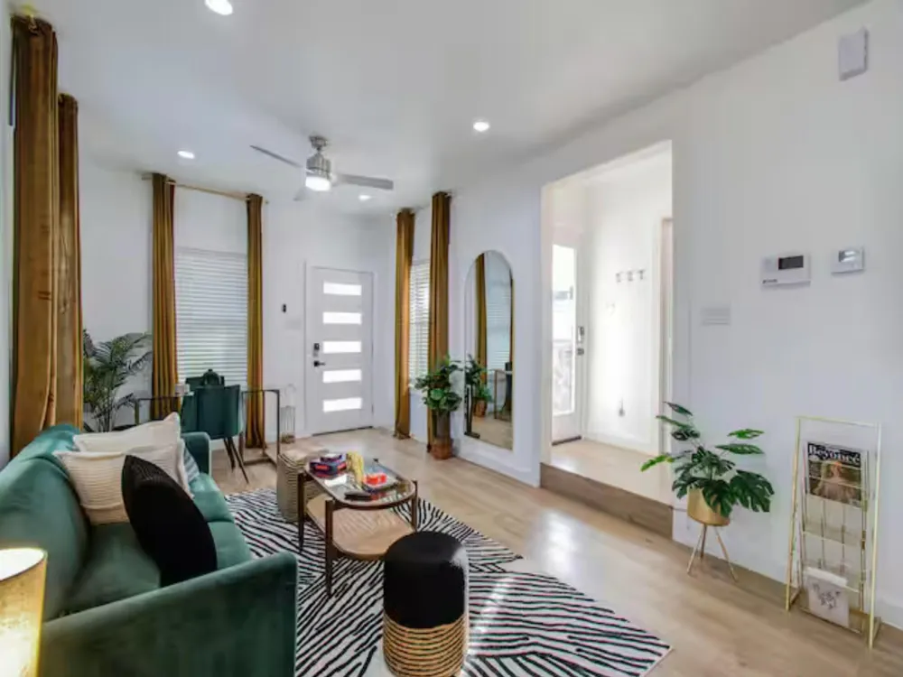 1415 E 31st Street Houston, TX 77022