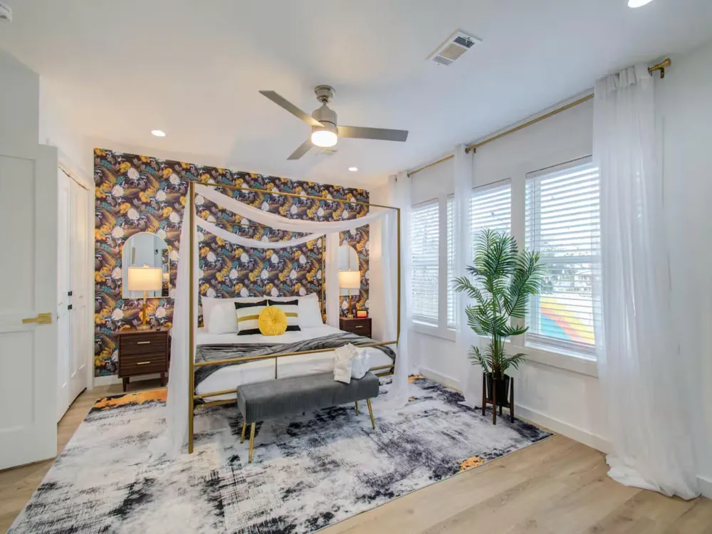 1415 E 31st Street Houston, TX 77022