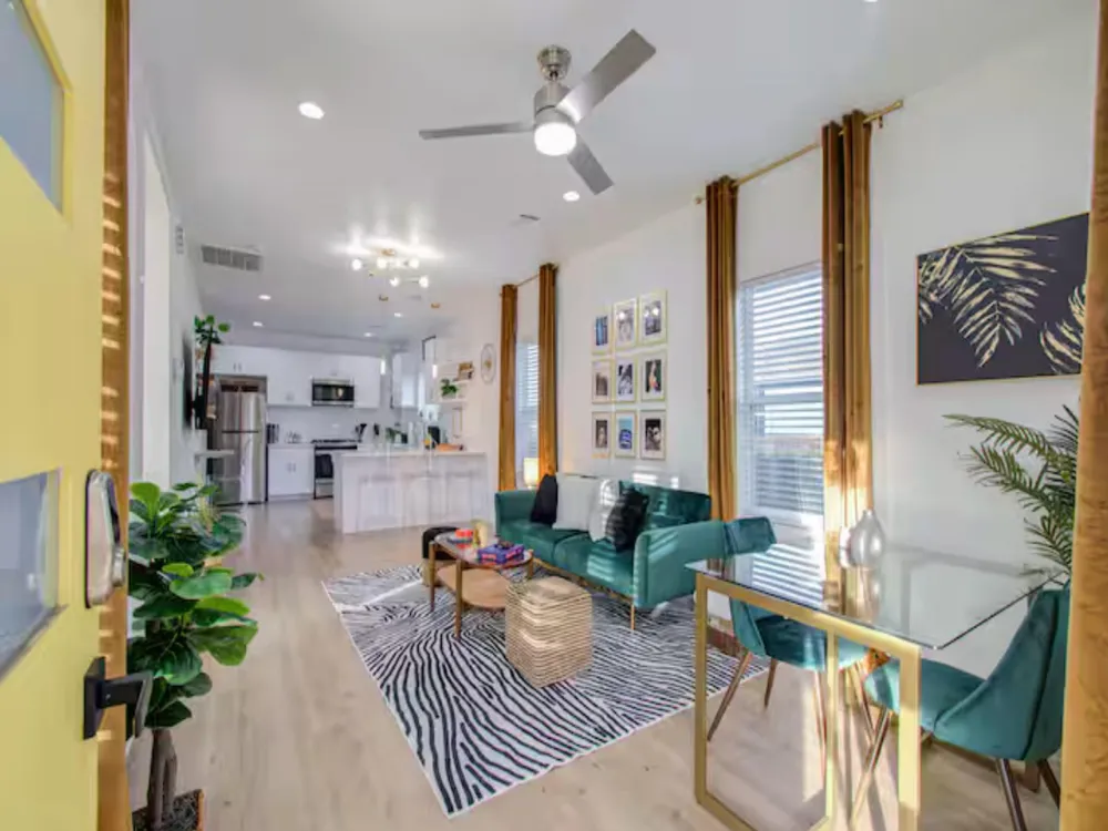 1415 E 31st Street Houston, TX 77022