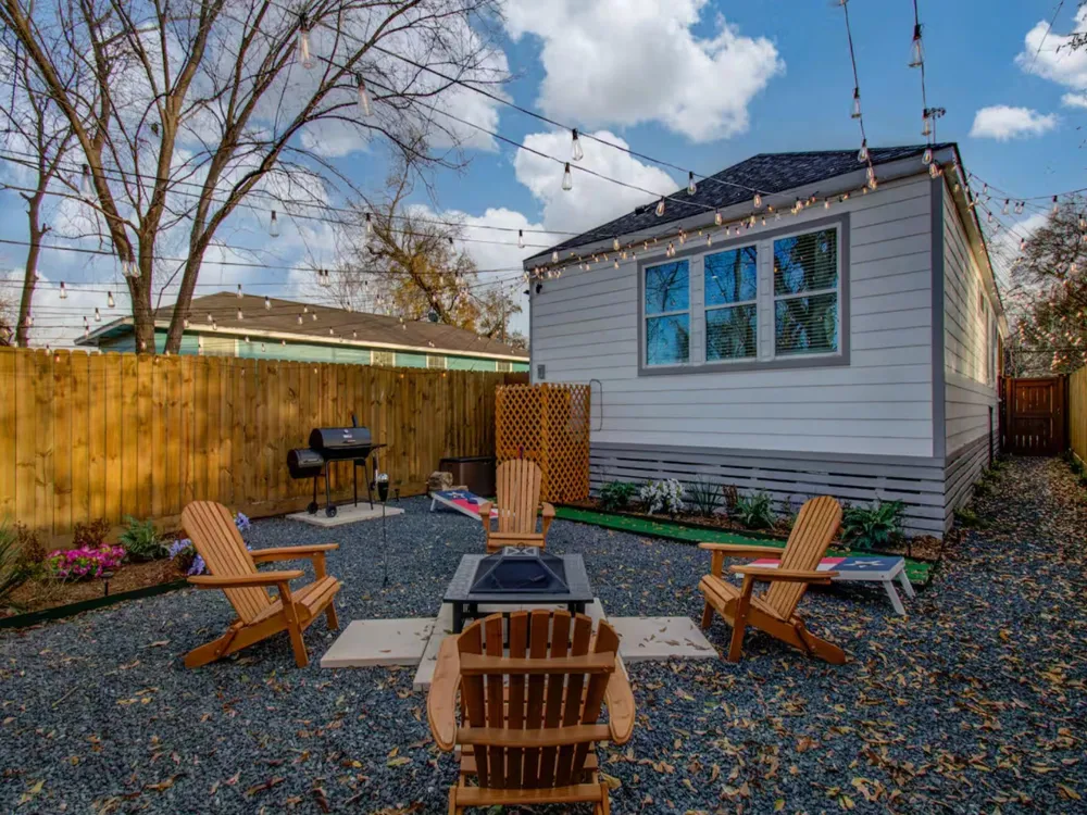1415 E 31st Street Houston, TX 77022