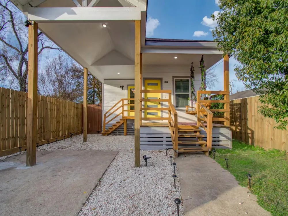1415 E 31st Street Houston, TX 77022