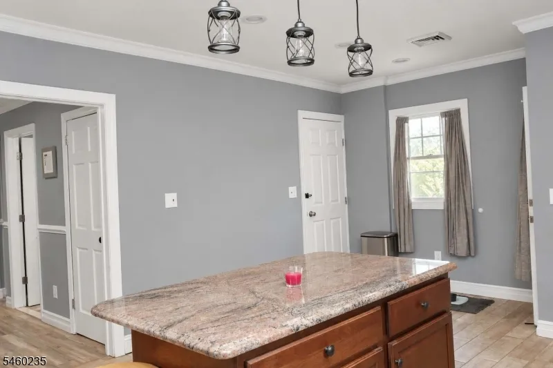 634 Vosseller Ave Bridgewater, NJ 08805