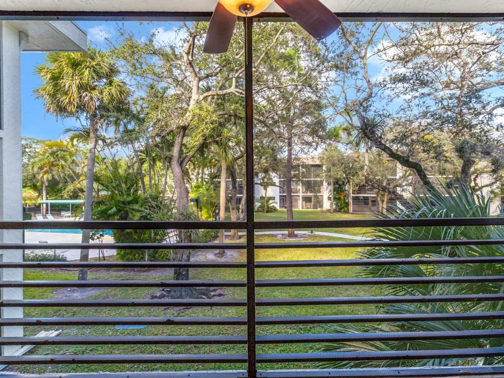 7579 NW 79TH AVENUE #204 Tamarac, FL 33321