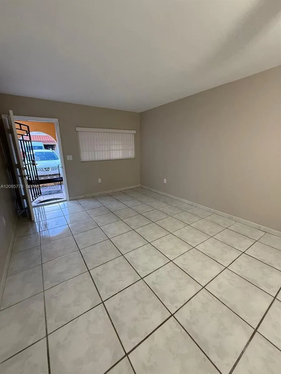7898 W 29th Ln #102-13 Hialeah, FL 33018
