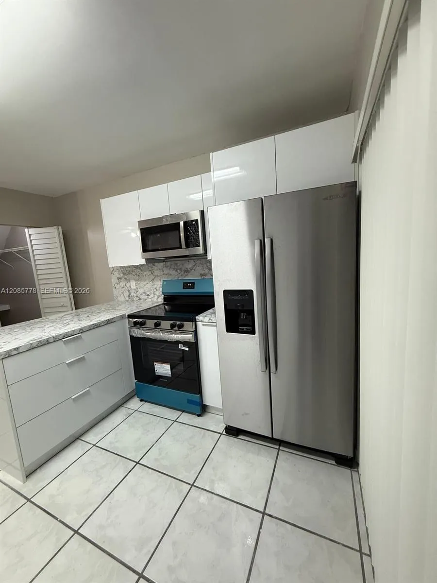 7898 W 29th Ln #102-13 Hialeah, FL 33018