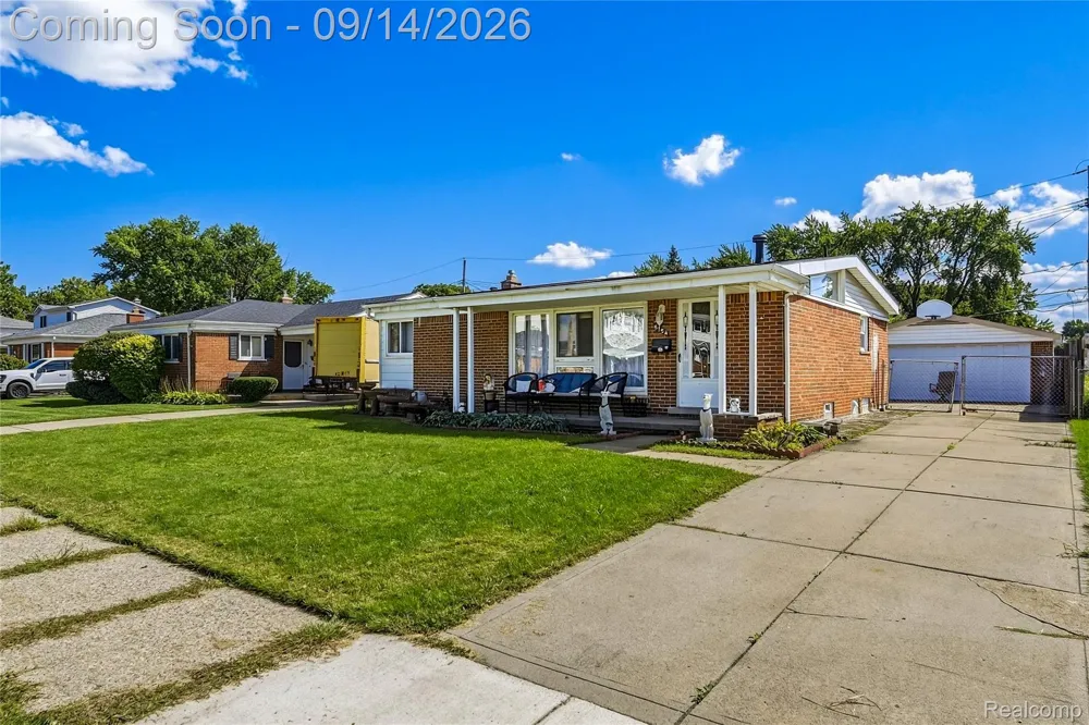 5154 Earl Drive Warren City, MI 48092