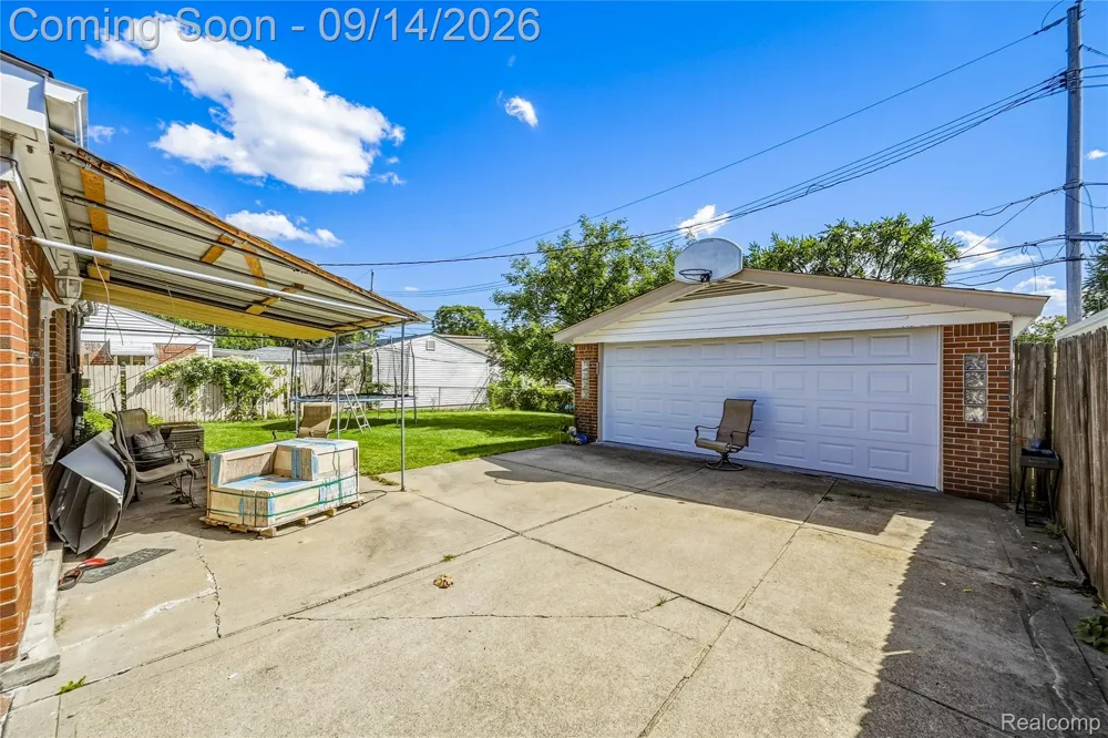 5154 Earl Drive Warren City, MI 48092
