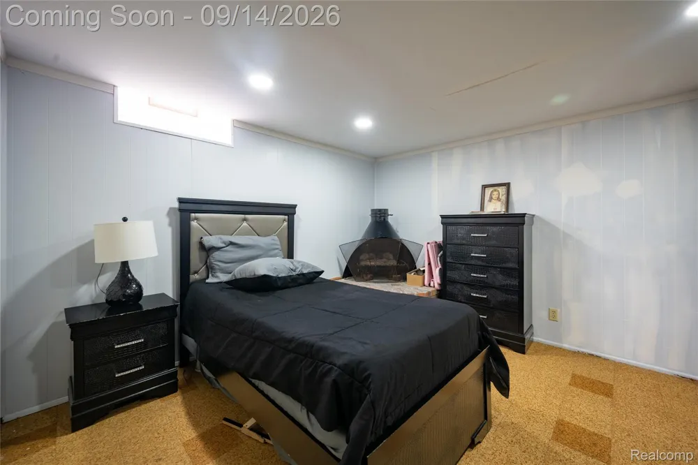 5154 Earl Drive Warren City, MI 48092