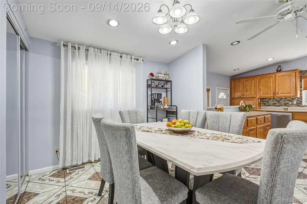 5154 Earl Drive Warren City, MI 48092