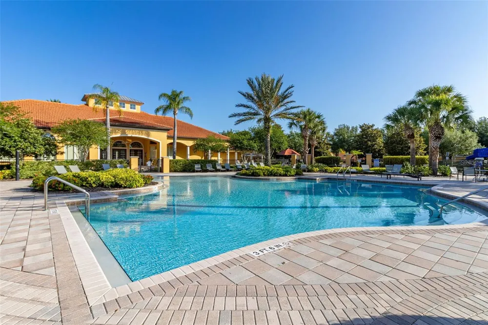 375 ORANGE COSMOS BOULEVARD Davenport, FL 33837