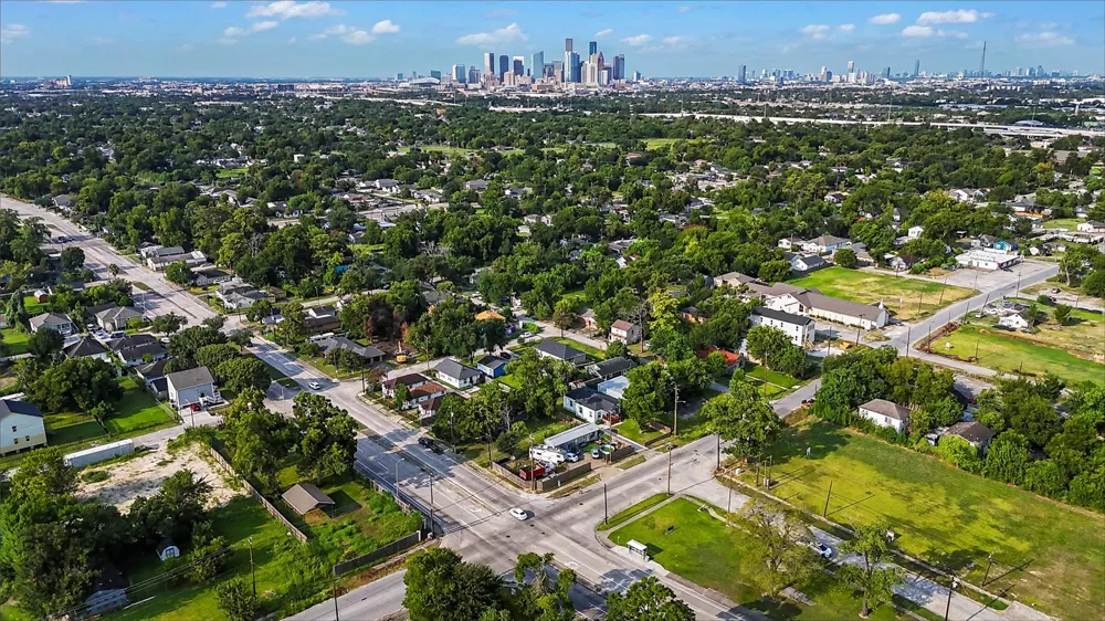 3811 Love Street Houston, TX 77026