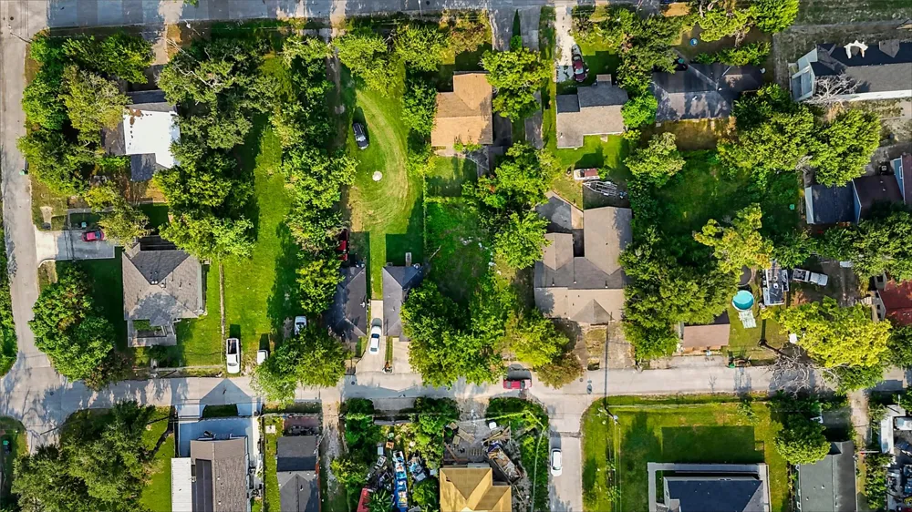 3811 Love Street Houston, TX 77026
