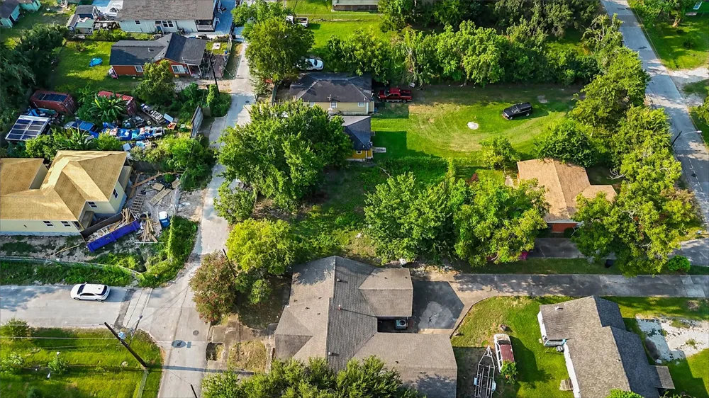 3811 Love Street Houston, TX 77026