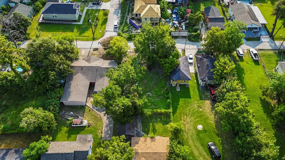 3811 Love Street Houston, TX 77026