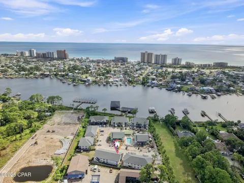 7813 Lagoon Drive #4E