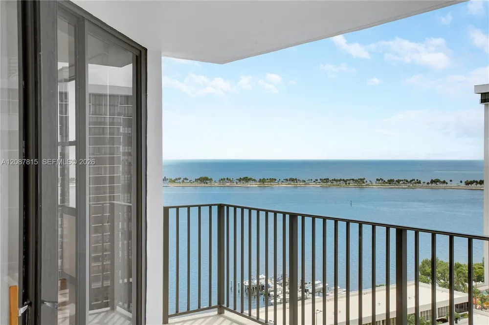 1901 Brickell Ave #B1702 Miami, FL 33129