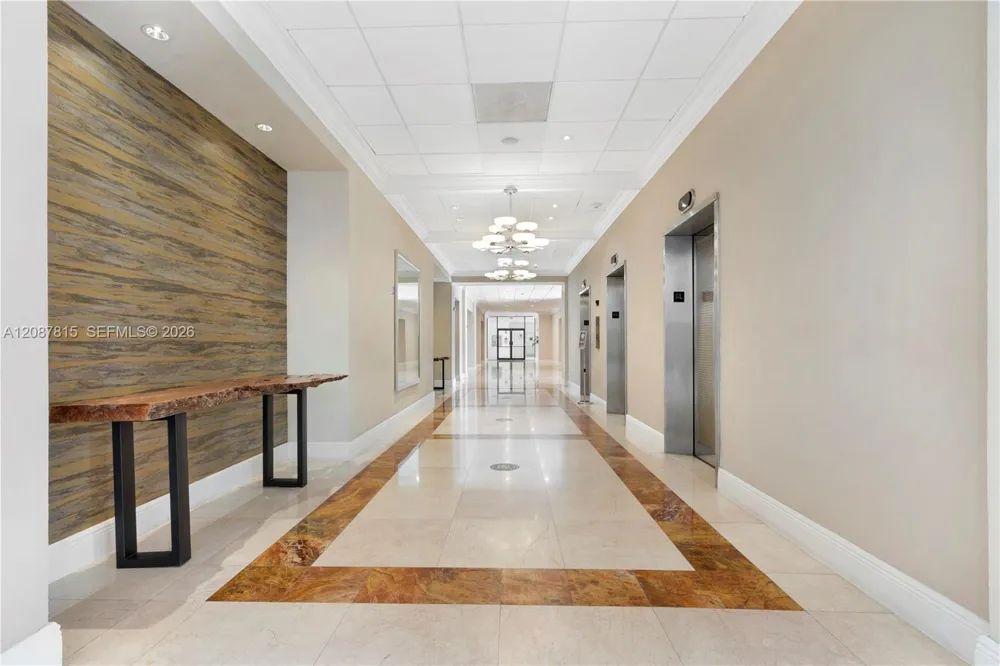1901 Brickell Ave #B1702 Miami, FL 33129