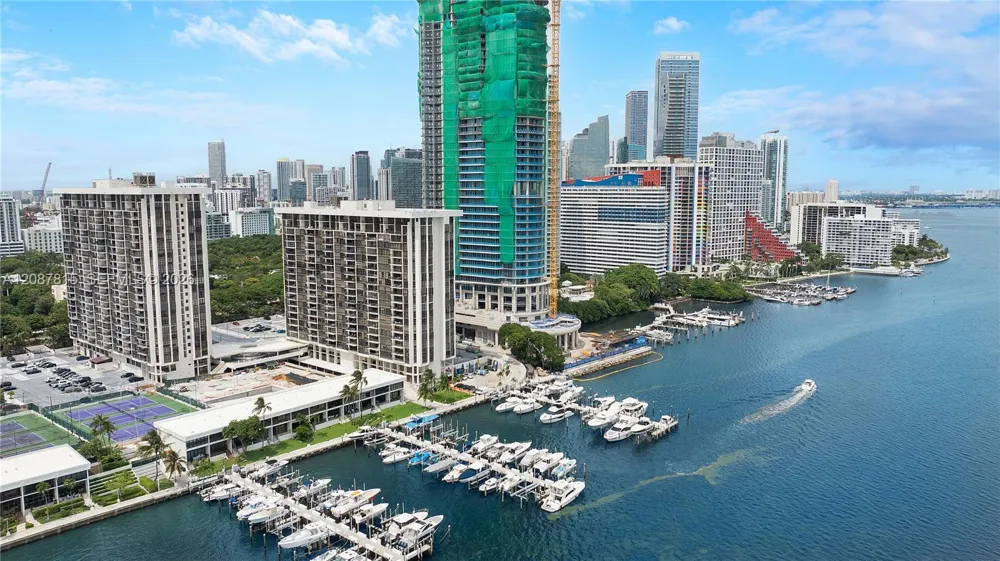 1901 Brickell Ave #B1702 Miami, FL 33129