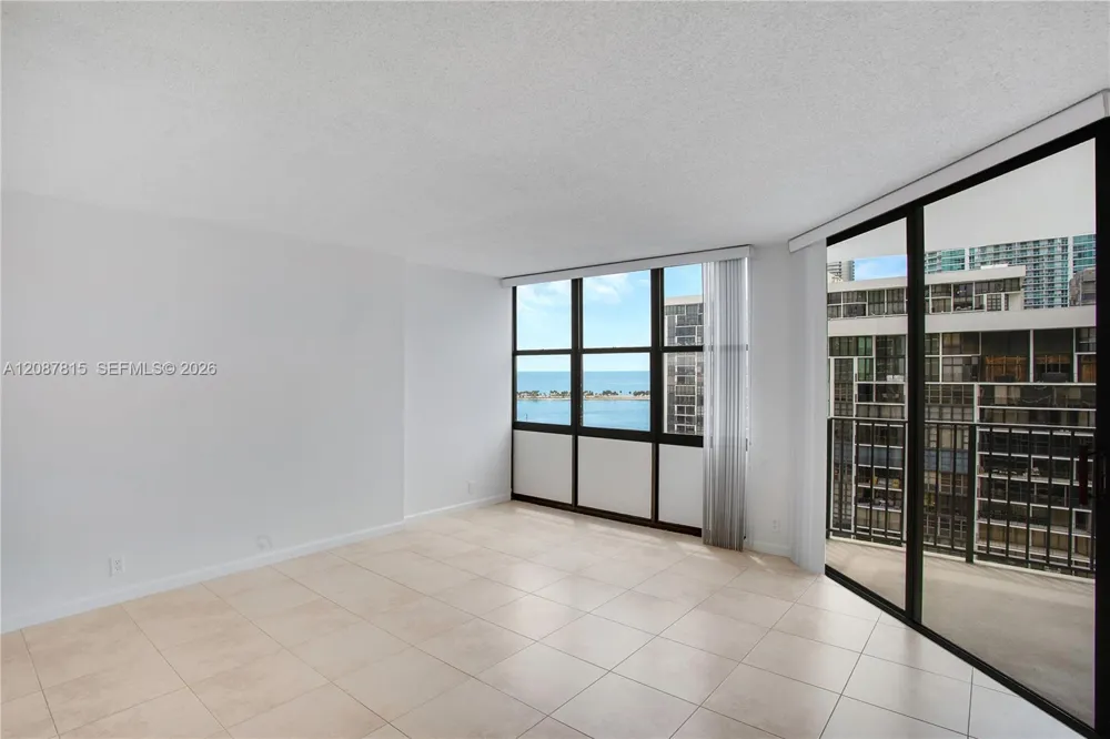 1901 Brickell Ave #B1702 Miami, FL 33129